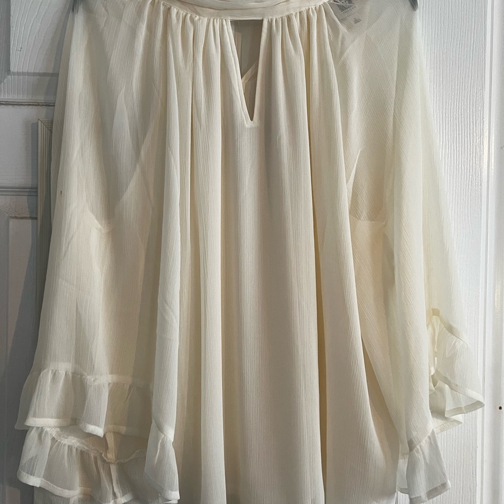 Anne Klein Cream Blouse chiffon with two button closure in back